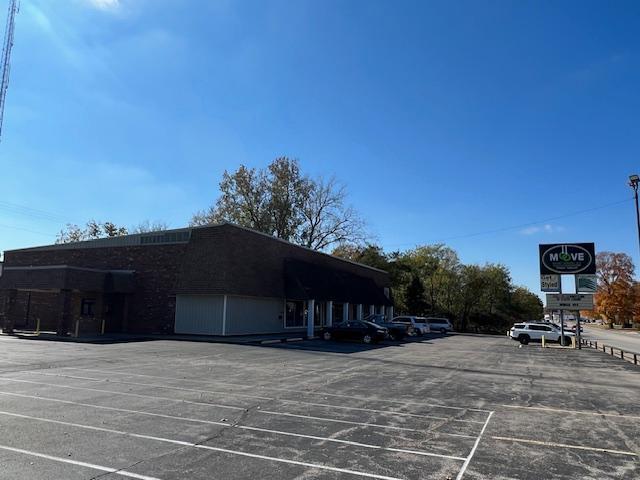 300 W 4th St, Mount Vernon, IN for lease - Building Photo - Image 3 of 10