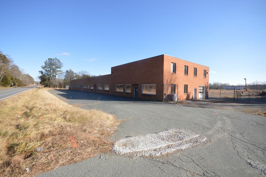 2428 Richmond Rd, Troy, VA for sale - Building Photo - Image 1 of 1