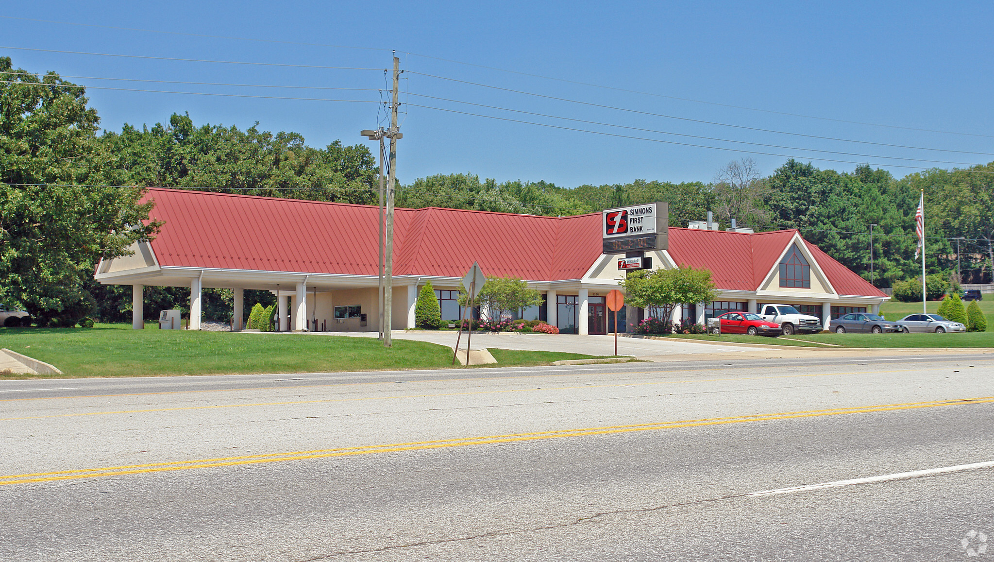 5106 S Thompson St, Springdale, AR for sale Primary Photo- Image 1 of 1