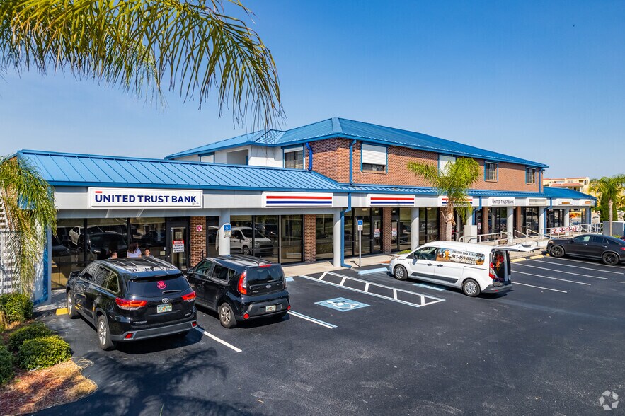 1422-1440 Apollo Beach Blvd, Apollo Beach, FL for sale - Primary Photo - Image 1 of 1