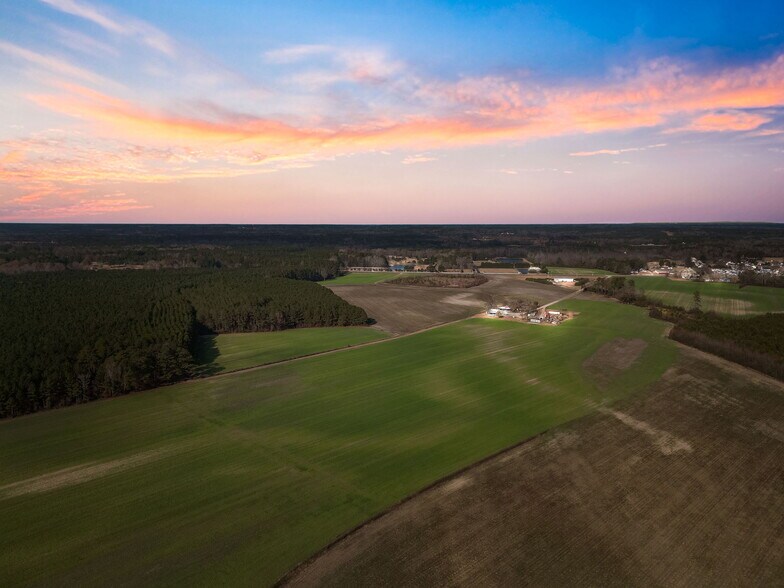 10131 Ramsey st, Linden, NC for sale - Primary Photo - Image 3 of 46