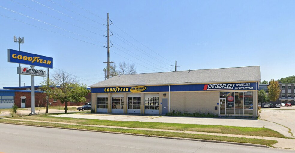 202 Lincoln Way, Ames, IA for sale - Primary Photo - Image 1 of 1