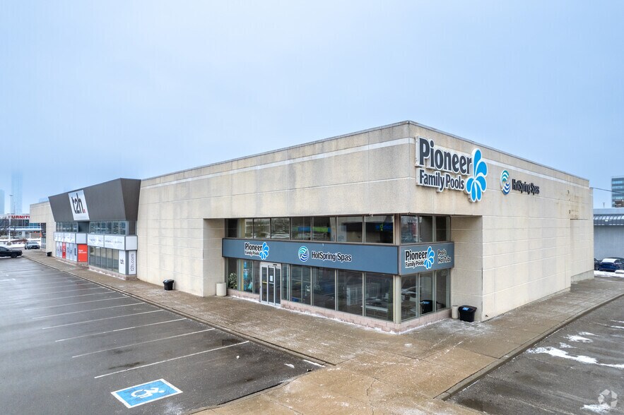 7979 Weston Rd, Vaughan, ON for sale - Building Photo - Image 1 of 1