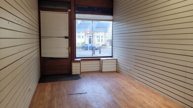 7 11 Main St, Stirling for lease Interior Photo- Image 2 of 5