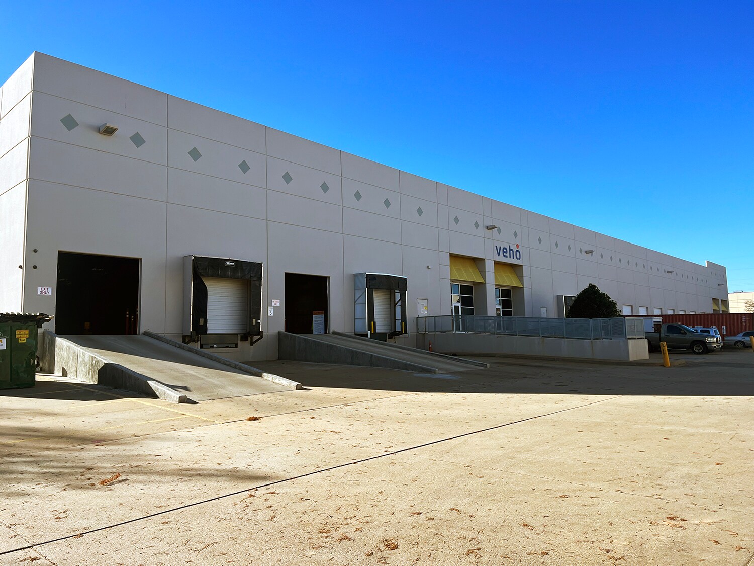 3500 S MacArthur Blvd, Oklahoma City, OK for lease Building Photo- Image 1 of 3