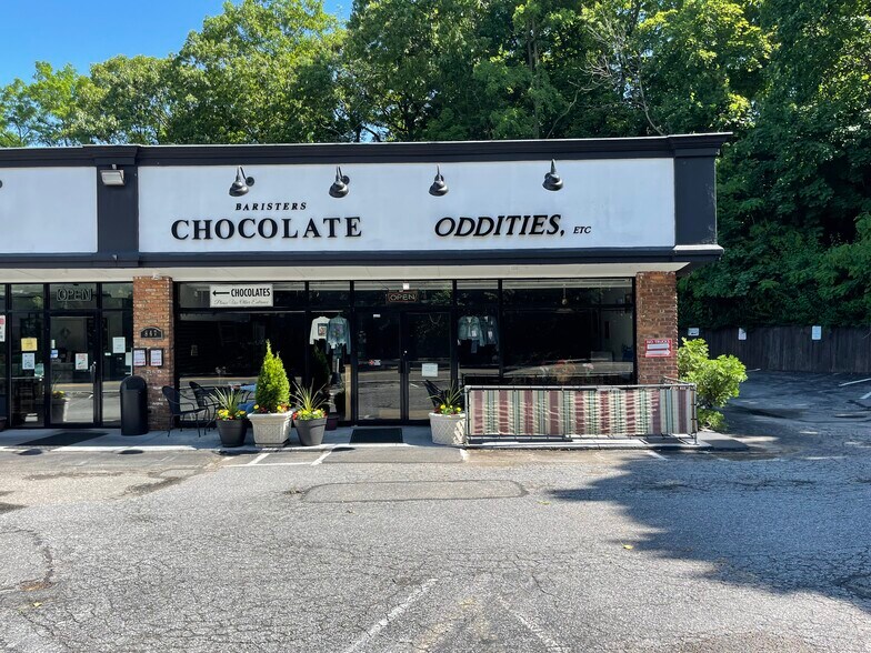 847 Fort Salonga Rd, Northport, NY for sale - Building Photo - Image 1 of 1