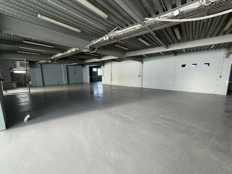 Flex in Juilly for sale Interior Photo- Image 1 of 8