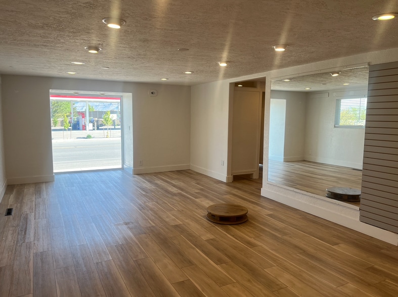 1260 E Center St, Spanish Fork, UT for lease - Building Photo - Image 3 of 4