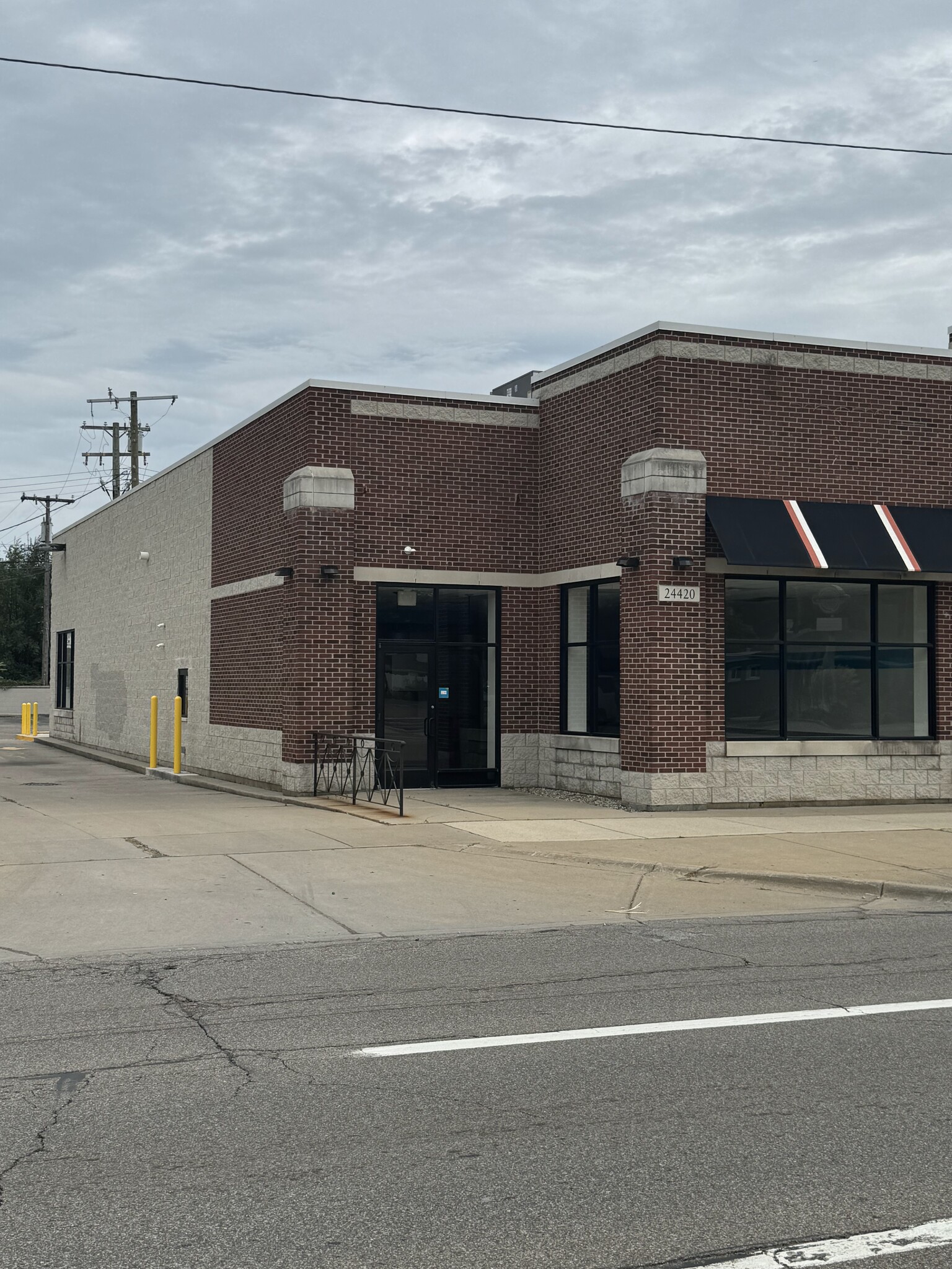 24408-24420 Van Dyke Ave, Center Line, MI for lease Building Photo- Image 1 of 12