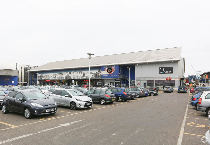 Chatham Maritime, Chatham for sale - Primary Photo - Image 1 of 1