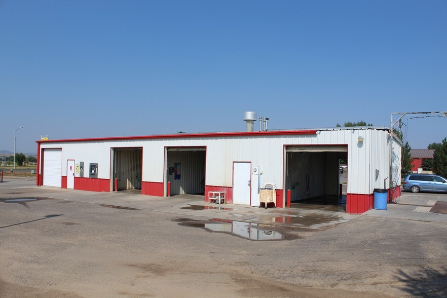 1704 E Richards St, Douglas, WY for sale - Primary Photo - Image 2 of 13