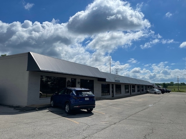 215 E Franklin St, Tupelo, MS for lease Building Photo- Image 1 of 2