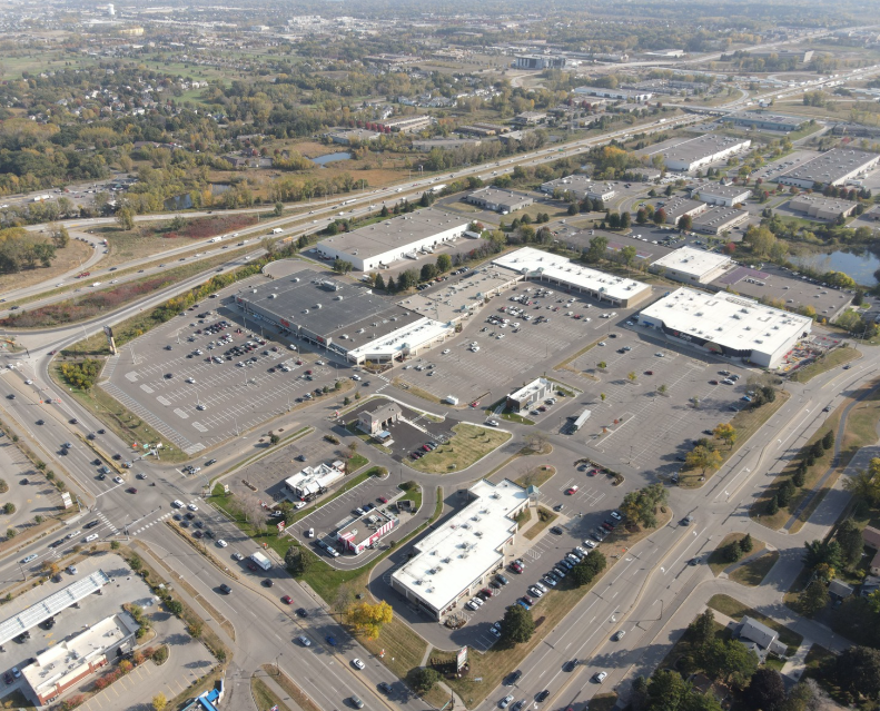 7009-7191 N 10th St, Oakdale, MN for lease Building Photo- Image 1 of 7