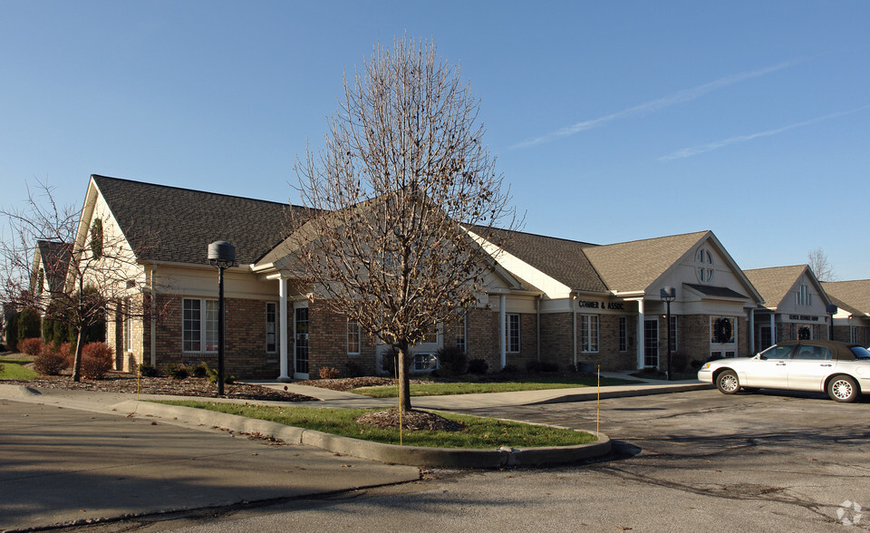 26016 Detroit Rd, Westlake, OH for lease - Building Photo - Image 1 of 10