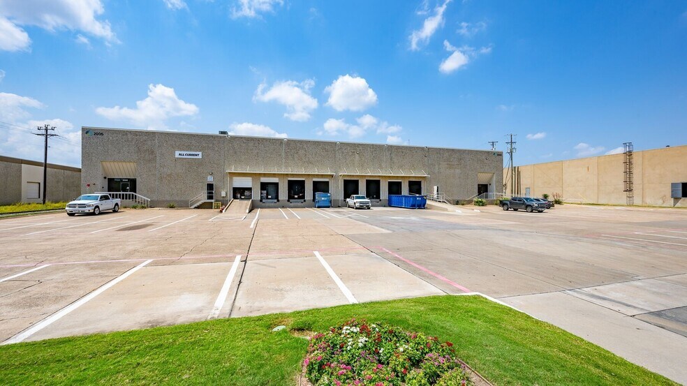 2750 114th St, Grand Prairie, TX for lease - Building Photo - Image 2 of 4