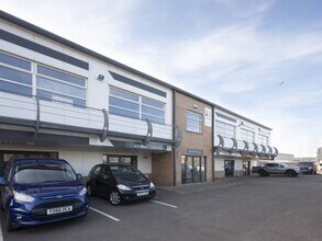 Falkirk Rd, Grangemouth for lease Building Photo- Image 2 of 5