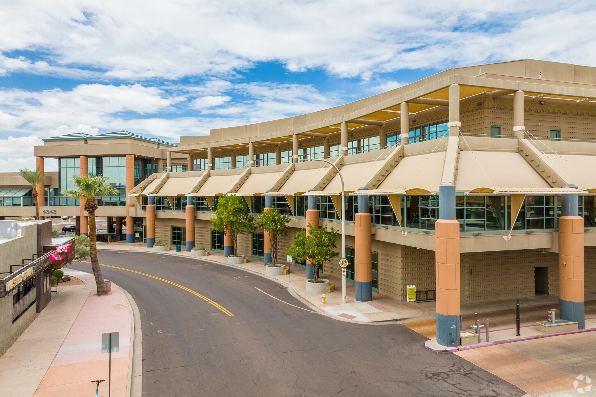 4343 N Scottsdale Rd, Scottsdale, AZ for lease Building Photo- Image 1 of 7