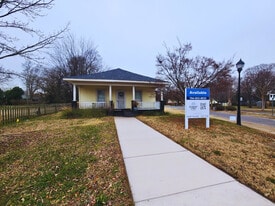 1017 Beatties Ford Rd, Charlotte NC - Convenience Store