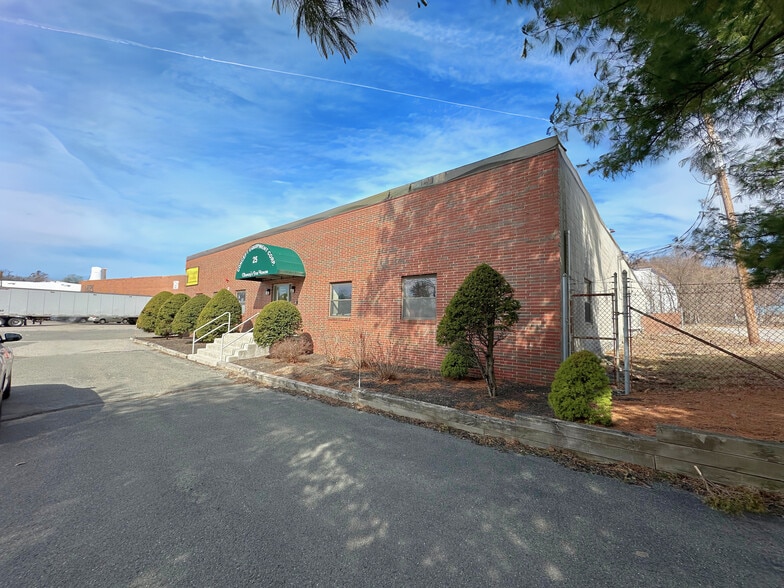 25 East St, Winchester, MA for sale - Building Photo - Image 2 of 5