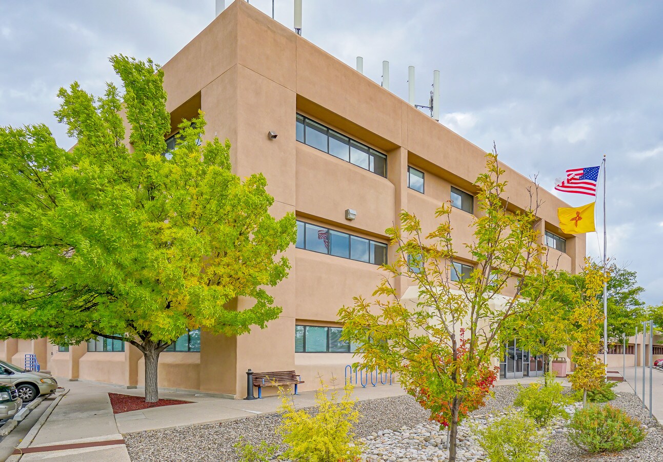 1474 Rodeo Rd, Santa Fe, NM 87505