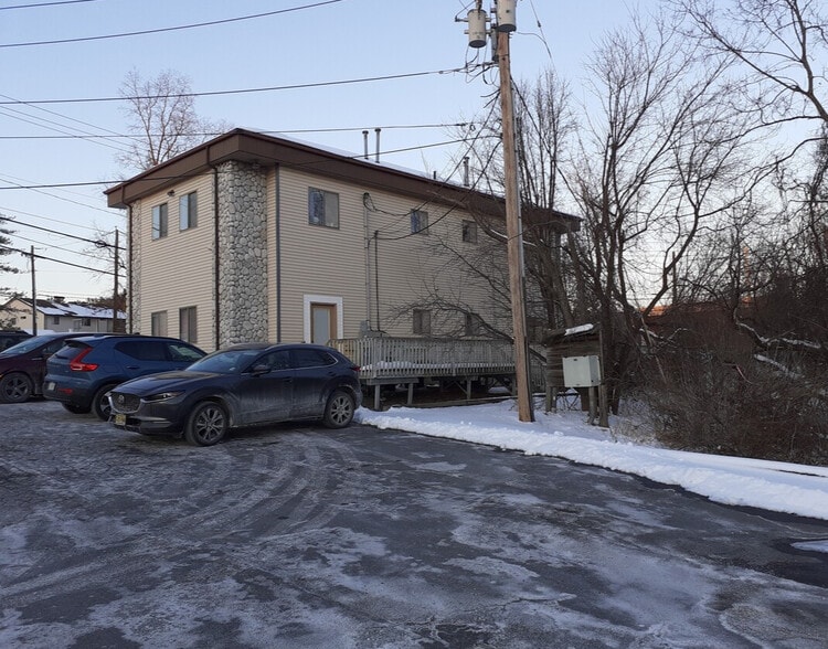 11 West Ave, Chester, NY for lease - Building Photo - Image 3 of 5