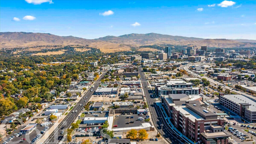 2600 W Fairview Ave, Boise, ID for sale - Primary Photo - Image 1 of 15