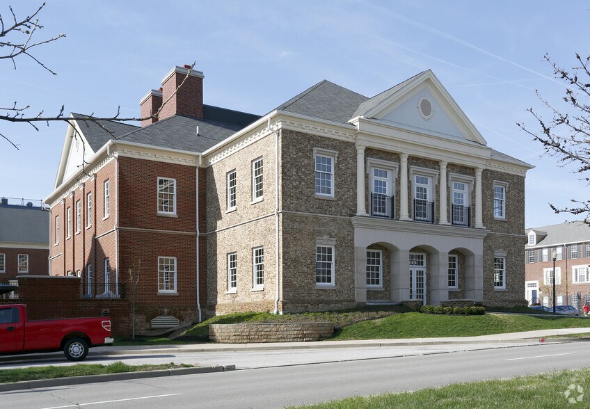 385 City Center Dr, Carmel, IN 46032