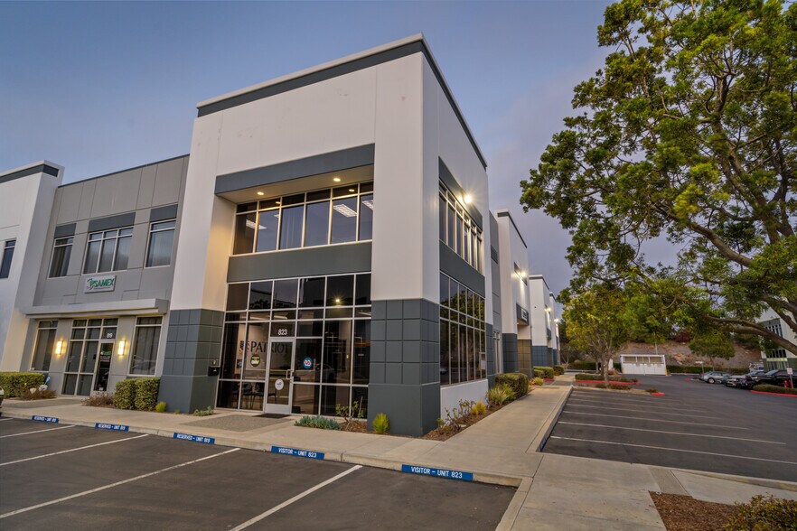 803-827 Anchorage Place, Chula Vista, CA for lease - Building Photo - Image 2 of 34