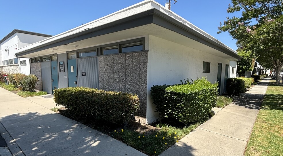 1741 W Romneya Dr, Anaheim, CA for lease - Building Photo - Image 3 of 14