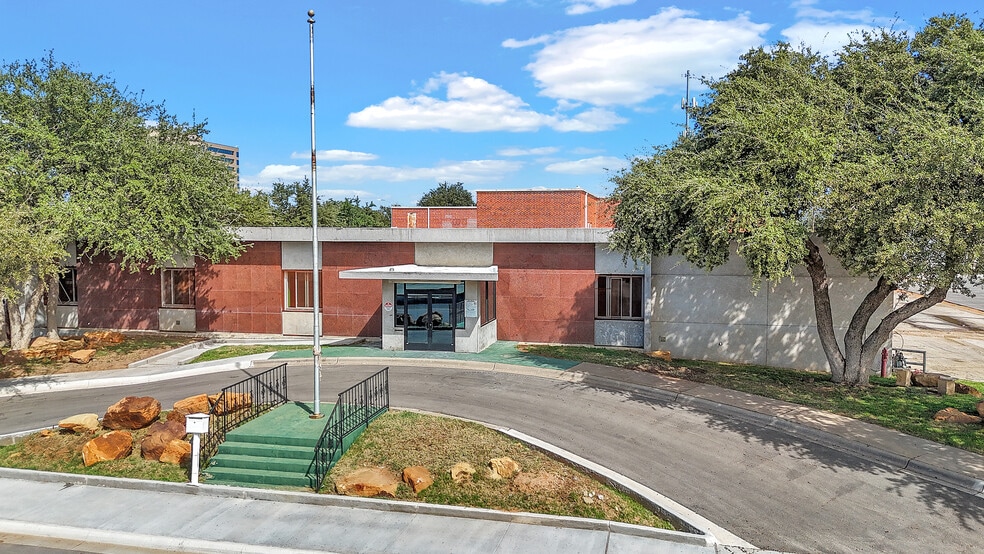 201 E Illinois Ave, Midland, TX for sale - Building Photo - Image 2 of 53