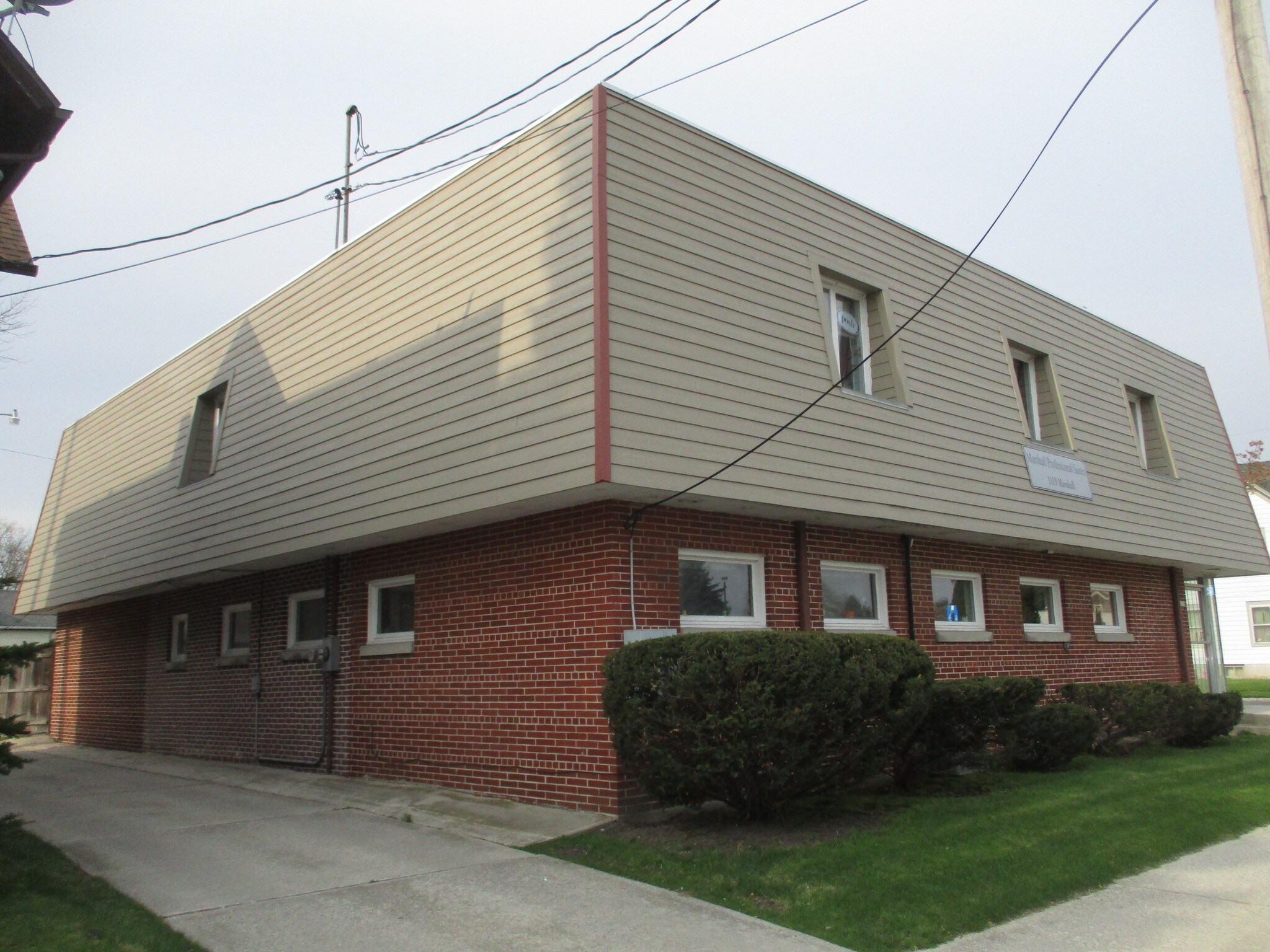 1119 Marshall St, Manitowoc, WI for sale Building Photo- Image 1 of 1