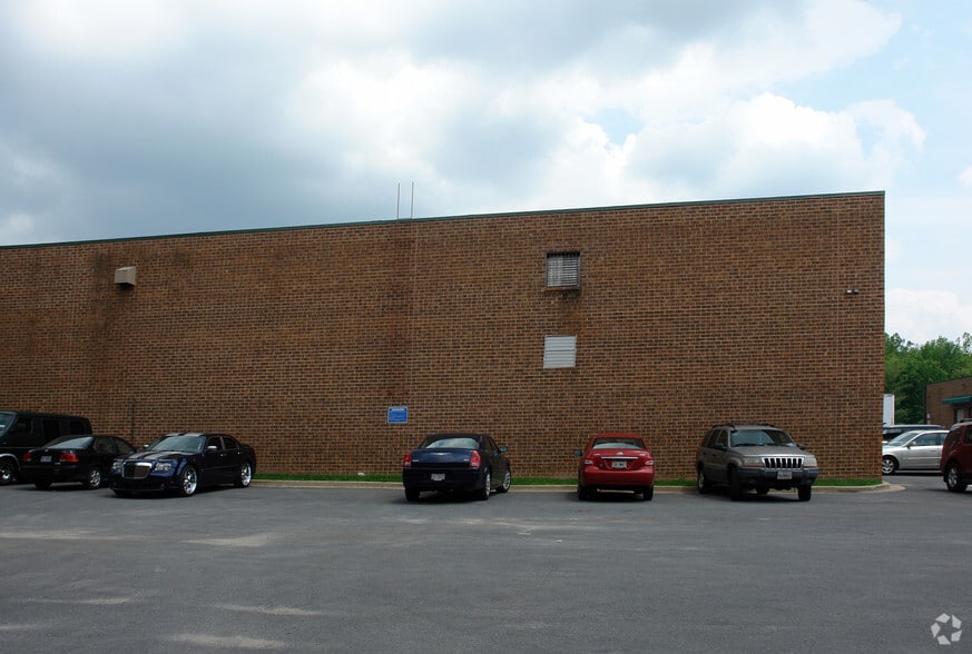 5760 Sunnyside Ave, Beltsville, MD for lease - Building Photo - Image 3 of 5