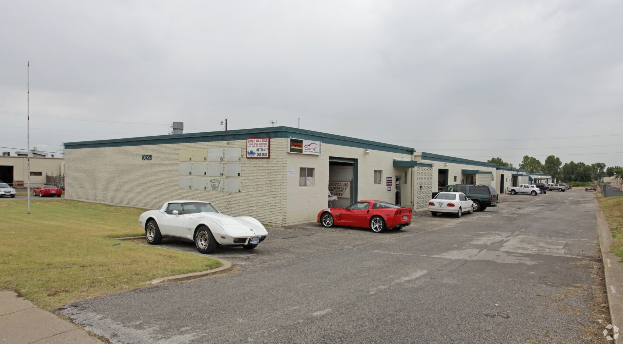 10728 Pipeline Rd S, Hurst, TX 76053 Flex for Lease
