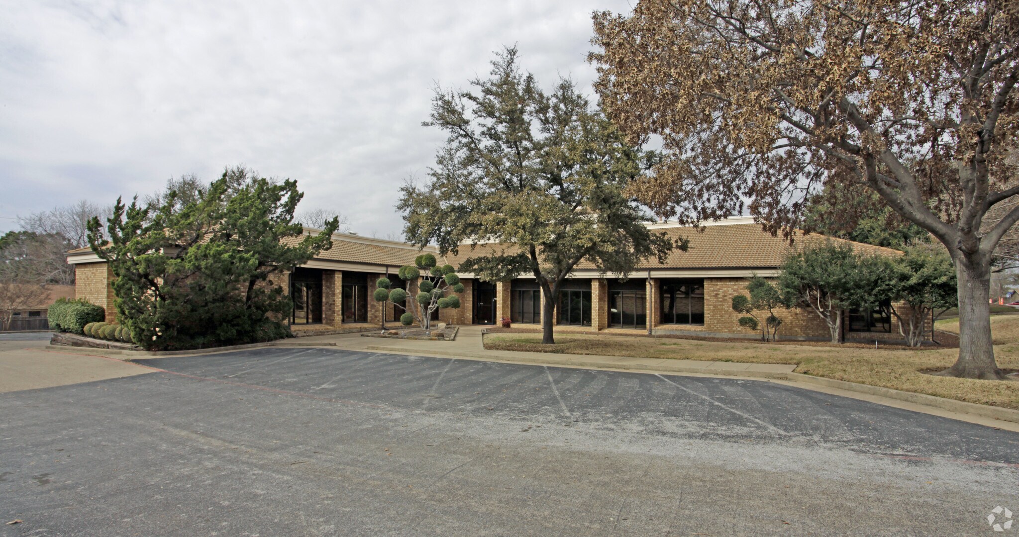 800 N Fielder Rd, Arlington, TX for sale Primary Photo- Image 1 of 1