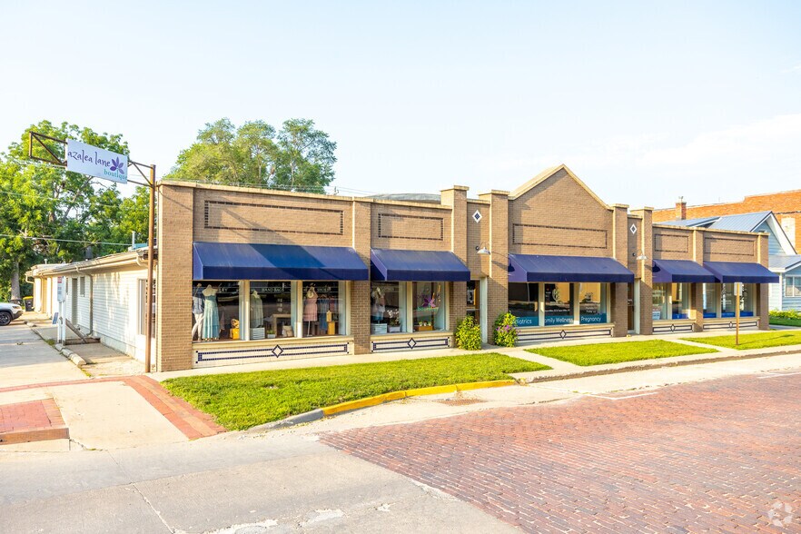 703-709 Main St, Adel, IA for sale - Building Photo - Image 1 of 1