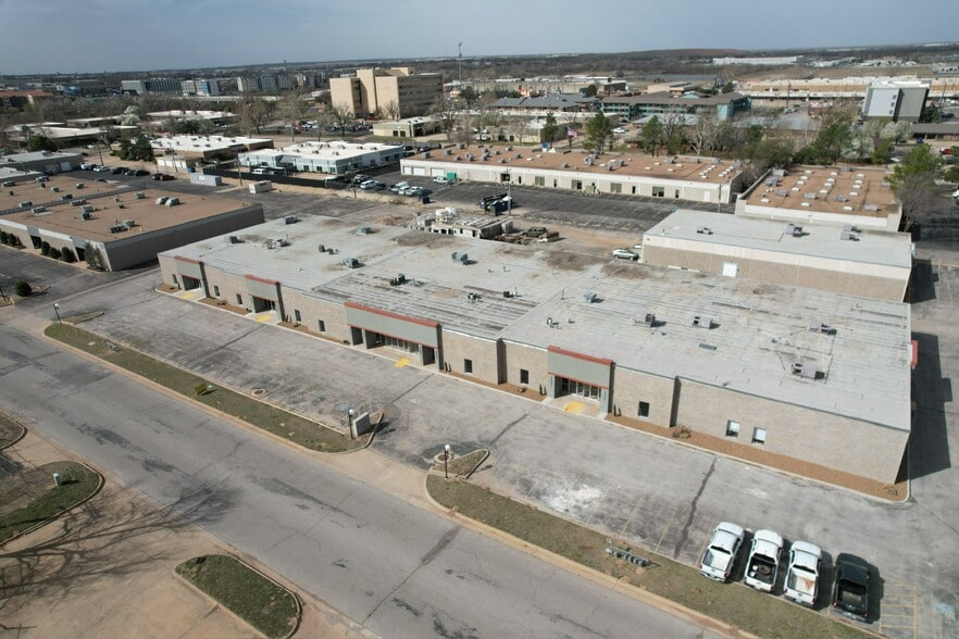 4300 Charter Ave, Oklahoma City, OK for lease - Building Photo - Image 2 of 8