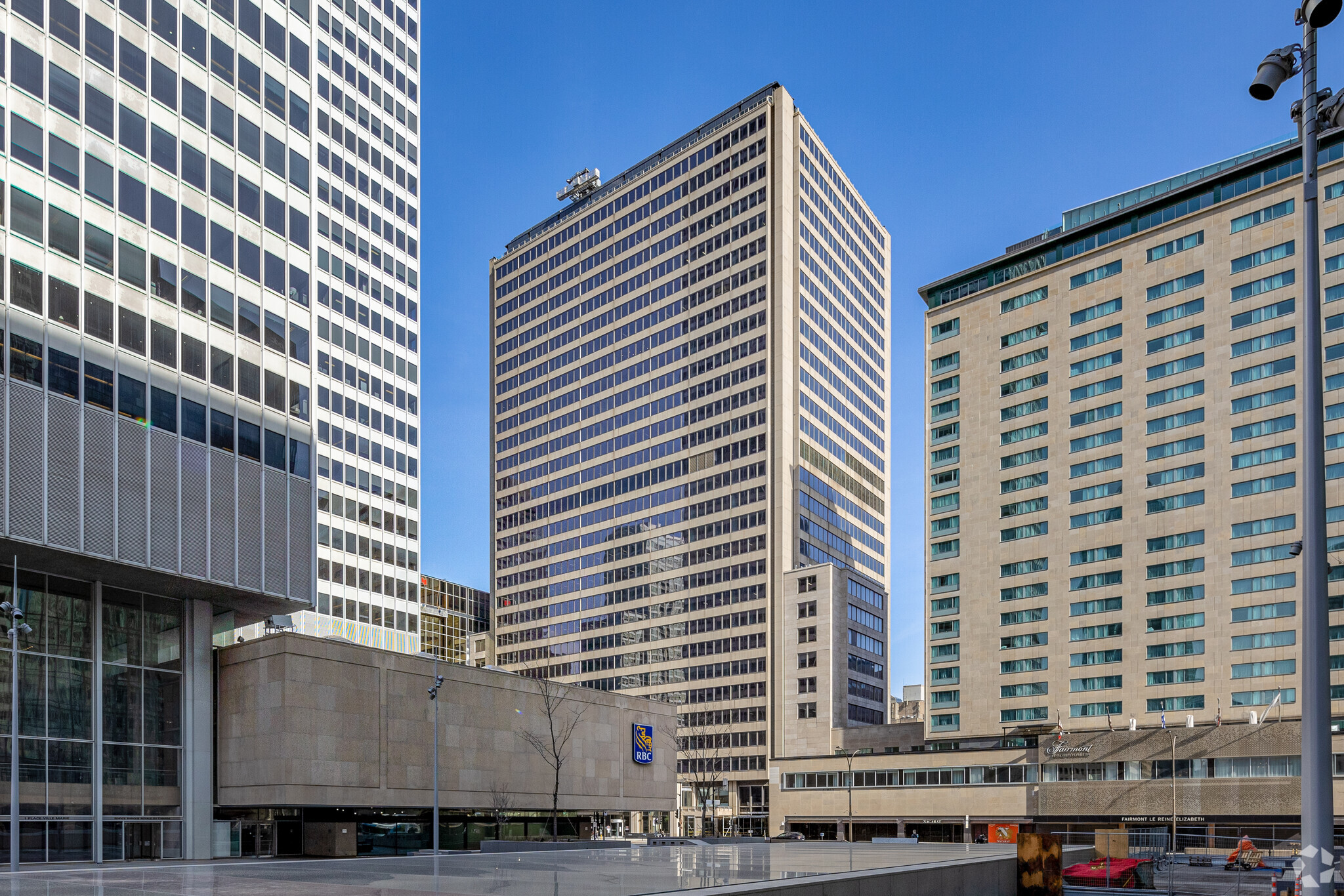 800 Boul René-Lévesque O, Montréal, QC for lease Building Photo- Image 1 of 43