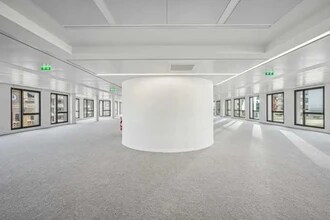 125 Rue Du President Wilson, Levallois-Perret for lease Interior Photo- Image 2 of 7