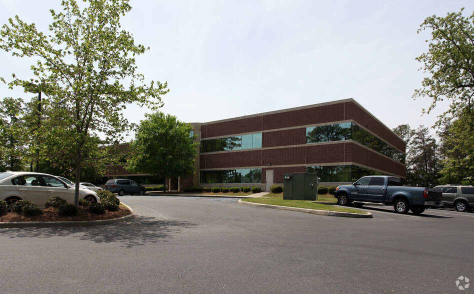 2100 River Haven Dr, Birmingham, AL for lease - Building Photo - Image 2 of 8