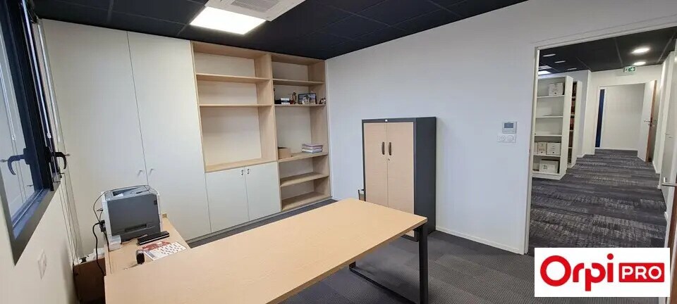 Office in Plérin for lease - Interior Photo - Image 2 of 7
