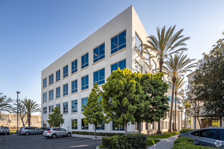 2125 E Katella Ave, Anaheim, CA for lease - Building Photo - Image 3 of 10