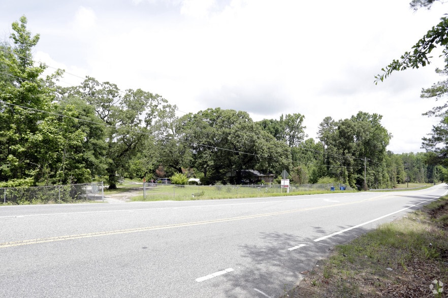 13911399 Highway 124, Hoschton, GA 30548