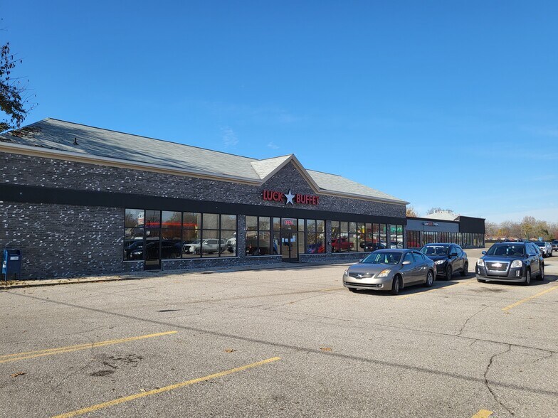 8200-8234 Telegraph Rd, Taylor, MI for lease - Building Photo - Image 2 of 3