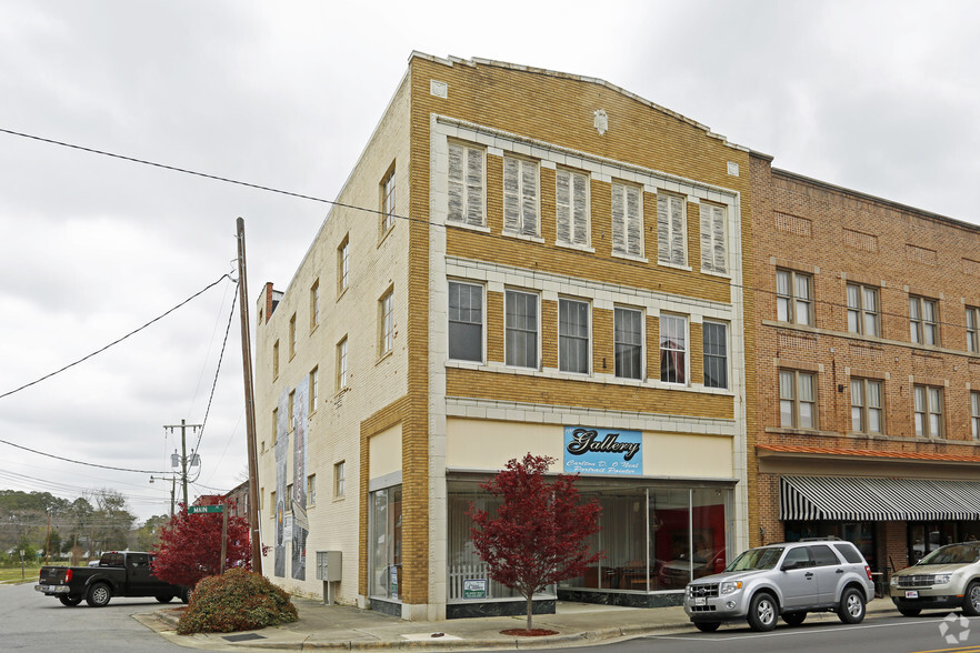 126 W Main St, Ahoskie, NC for sale - Primary Photo - Image 1 of 1