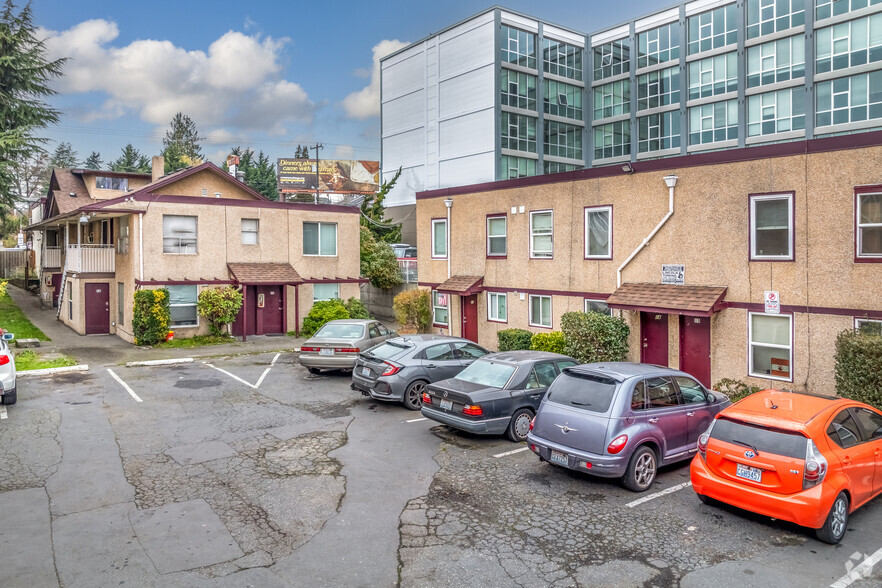 8600 Aurora Ave N, Seattle, WA 98103 - Multifamily for Sale | LoopNet