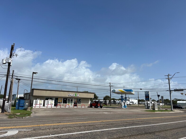 601 Highway 35 S, Rockport, TX for sale - Primary Photo - Image 1 of 9