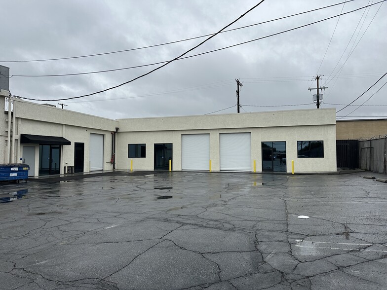 14621 Titus St, Van Nuys, CA for lease - Building Photo - Image 1 of 12