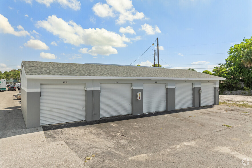 5000 Lake Worth Rd, Lake Worth, FL for lease - Building Photo - Image 1 of 12