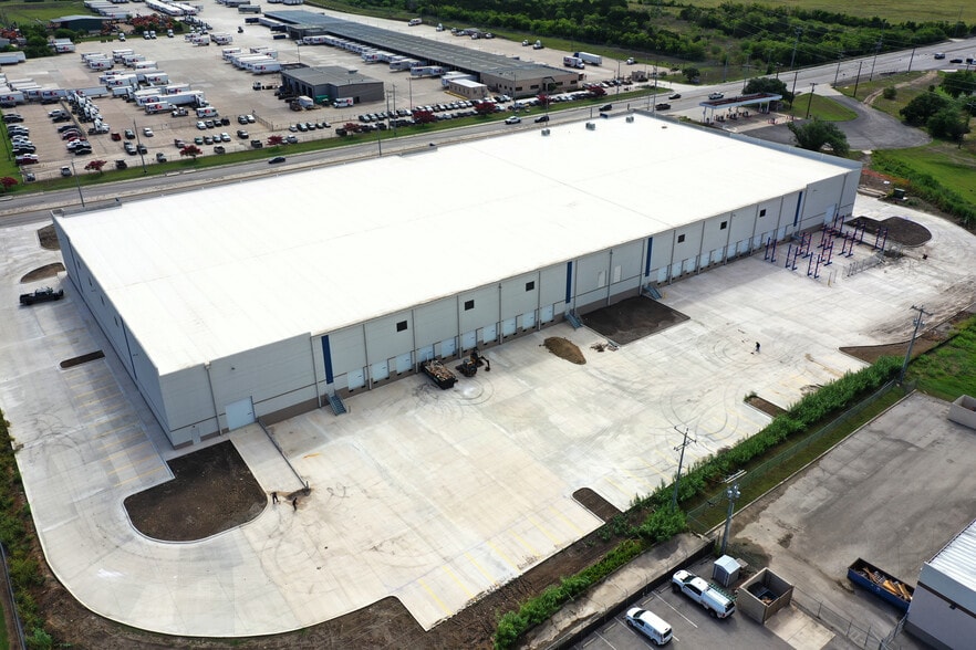 7023 FM 3009, Schertz, TX for lease - Building Photo - Image 3 of 7