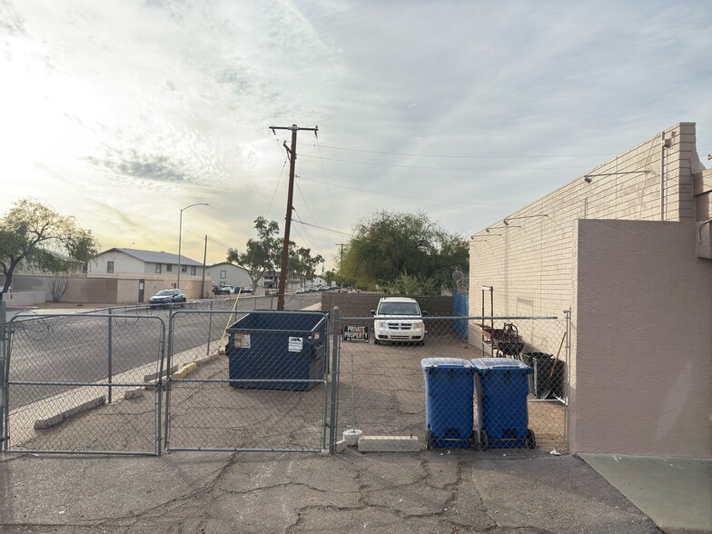 1704 N Country Club Dr, Mesa, AZ for sale - Building Photo - Image 3 of 4